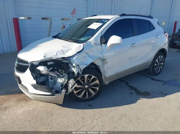 KL4CJESM1NB500004 2022 BUICK ENCORE - Image 2
