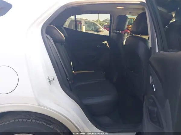 KL4CJESM1NB500004 2022 BUICK ENCORE - Image 8