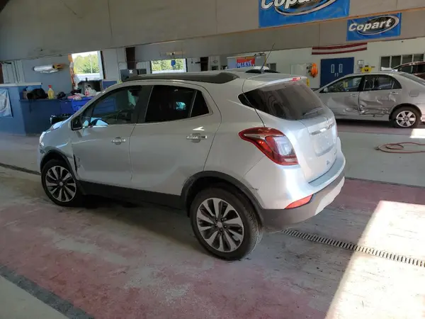 KL4CJESM1NB519085 2022 BUICK ENCORE - Image 2