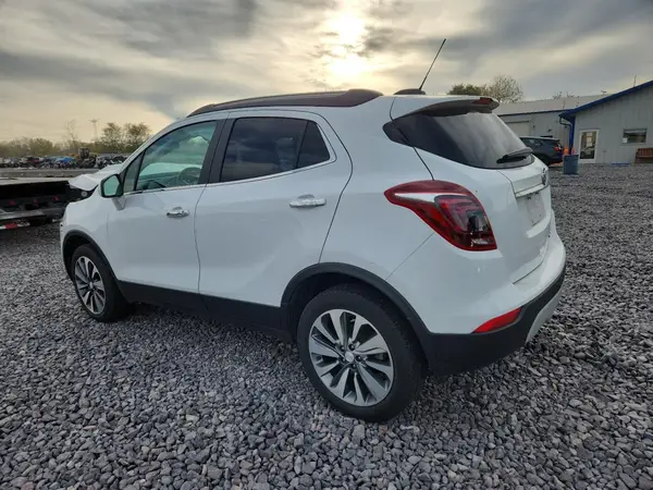KL4CJESM1NB556704 2022 BUICK ENCORE - Image 2