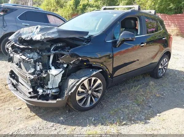 KL4CJESM2NB517121 2022 BUICK ENCORE - Image 2