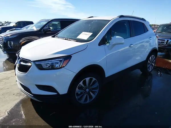 KL4CJESM2NB546585 2022 BUICK ENCORE - Image 2