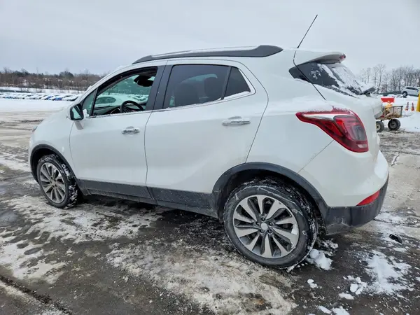 KL4CJESM2NB558851 2022 BUICK ENCORE - Image 2