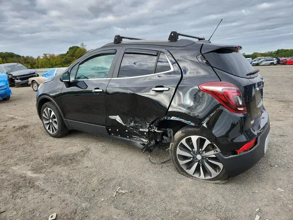KL4CJESM3NB521405 2022 BUICK ENCORE - Image 2