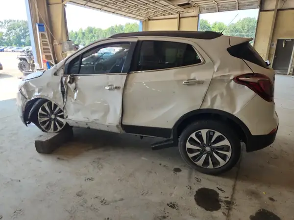 KL4CJESM3NB524398 2022 BUICK ENCORE - Image 2