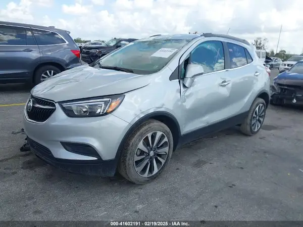 KL4CJESM3NB555456 2022 BUICK ENCORE - Image 2