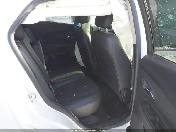 KL4CJESM5NB506212 2022 BUICK ENCORE - Image 8