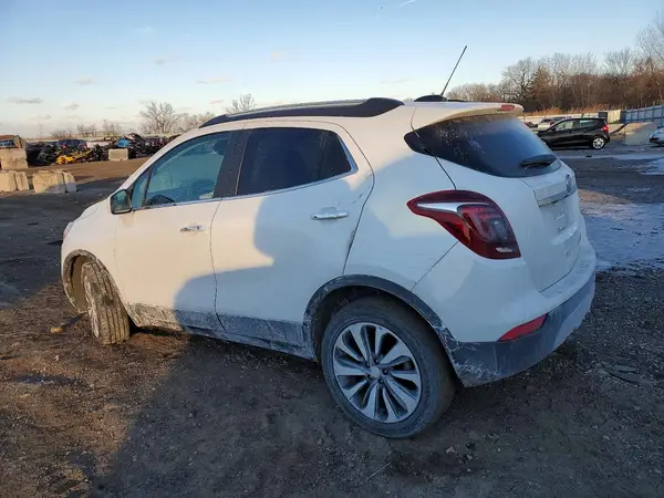 KL4CJESM5NB516500 2022 BUICK ENCORE - Image 2