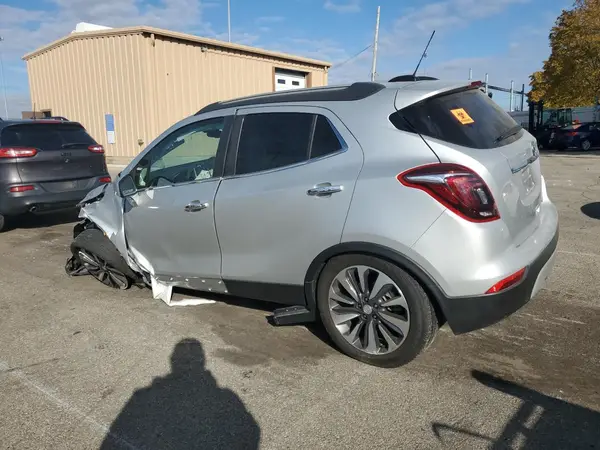 KL4CJESM5NB551778 2022 BUICK ENCORE - Image 2