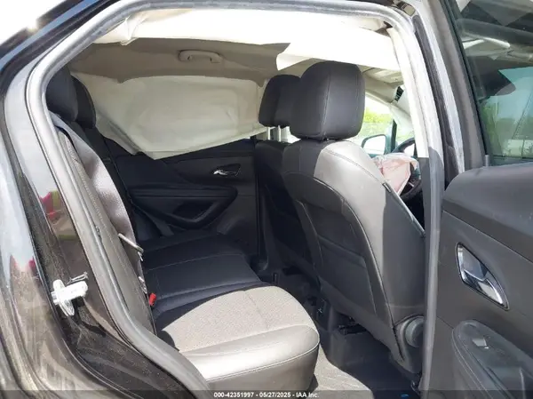 KL4CJESM5NB556897 2022 BUICK ENCORE - Image 8