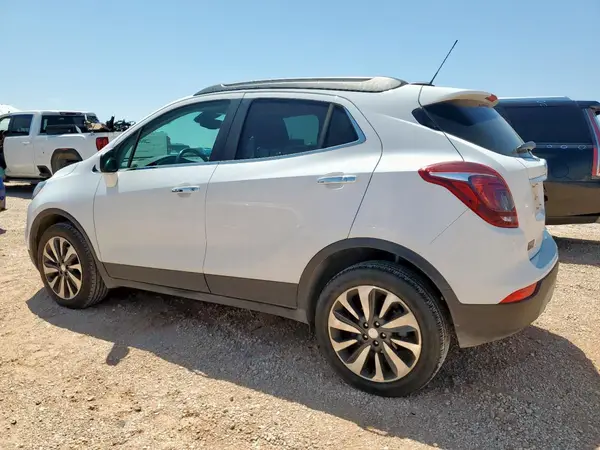 KL4CJESM5NB560139 2022 BUICK ENCORE - Image 2