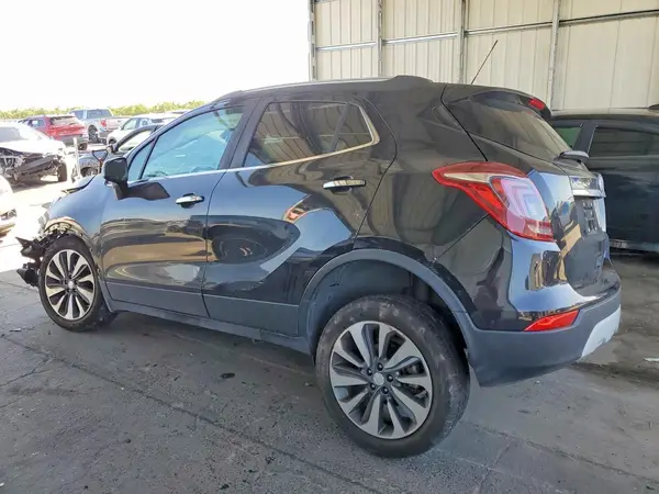KL4CJESM5NB563008 2022 BUICK ENCORE - Image 2