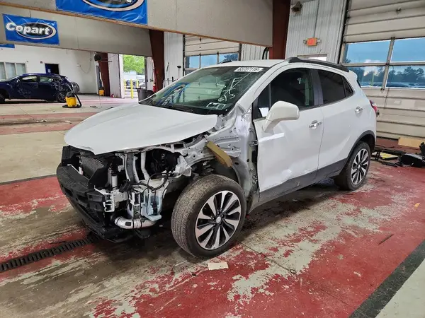 KL4CJESM5NB568211 2022 BUICK ENCORE - Image 1