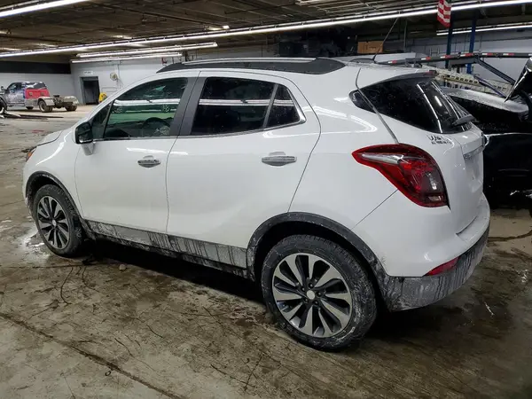 KL4CJESM6NB512651 2022 BUICK ENCORE - Image 2