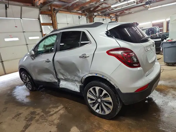 KL4CJESM6NB569206 2022 BUICK ENCORE - Image 2