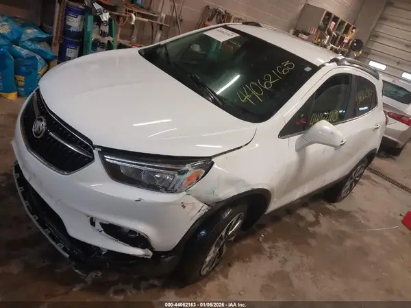 KL4CJESM7NB554116 2022 BUICK ENCORE - Image 2