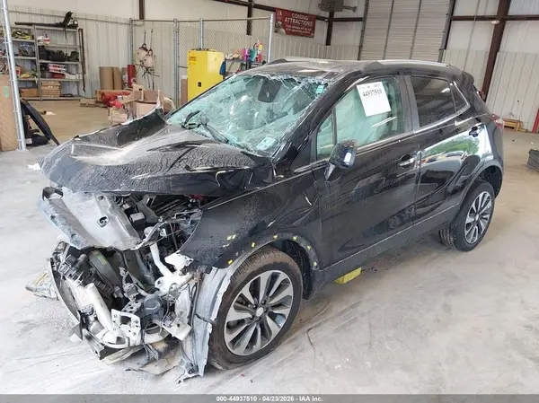 KL4CJESM7NB568646 2022 BUICK ENCORE - Image 2