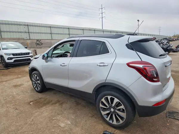 KL4CJESM8NB561897 2022 BUICK ENCORE - Image 2
