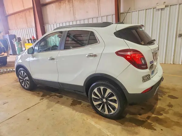 KL4CJESM9NB503314 2022 BUICK ENCORE - Image 2