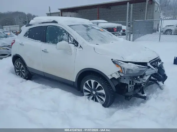 KL4CJESM9NB524261 2022 BUICK ENCORE - Image 1