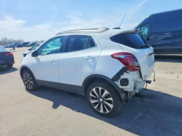 KL4CJESM9NB540301 2022 BUICK ENCORE - Image 2
