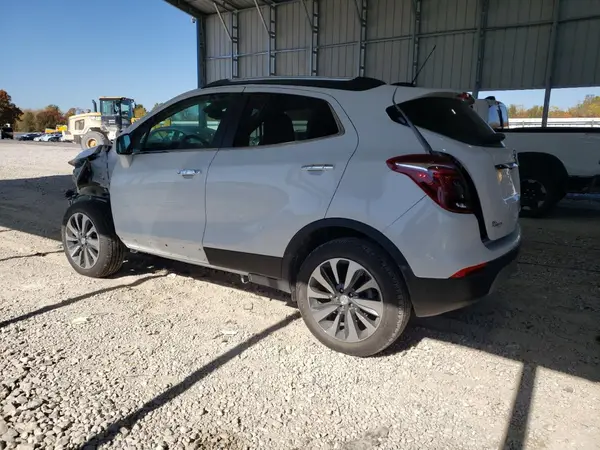 KL4CJESM9NB563819 2022 BUICK ENCORE - Image 2