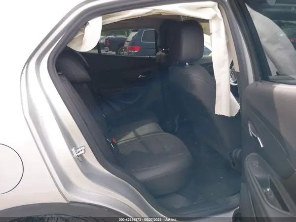 KL4CJESM9NB567093 2022 BUICK ENCORE - Image 8