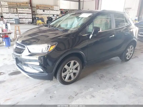 KL4CJFSB0JB563500 2018 BUICK ENCORE - Image 2
