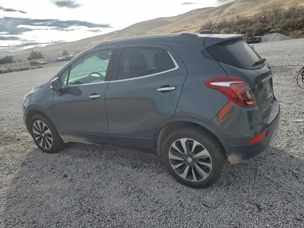 KL4CJFSB3JB572787 2018 BUICK ENCORE - Image 2