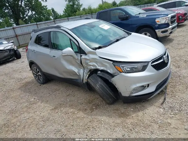 KL4CJFSB3JB573471 2018 BUICK ENCORE - Image 1