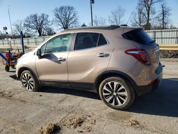 KL4CJFSB3JB577262 2018 BUICK ENCORE - Image 2