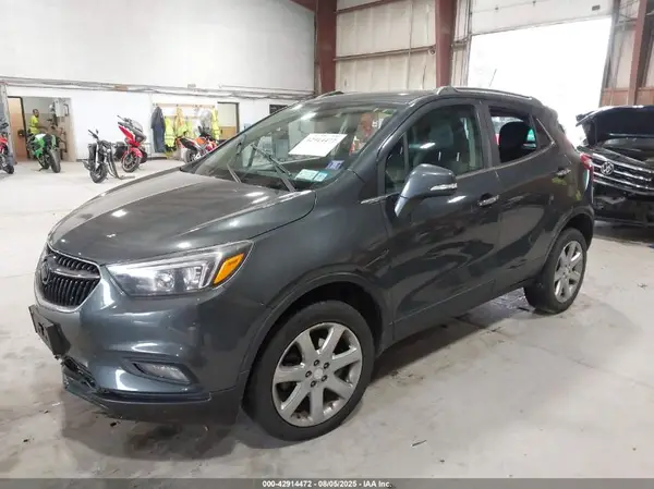 KL4CJFSB4JB560776 2018 BUICK ENCORE - Image 2