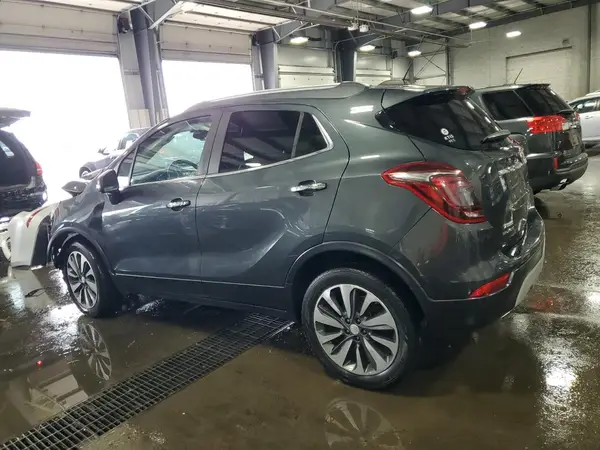 KL4CJFSB4JB661767 2018 BUICK ENCORE - Image 2