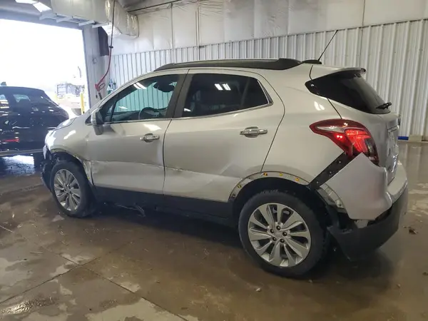 KL4CJFSB5JB632231 2018 BUICK ENCORE - Image 2