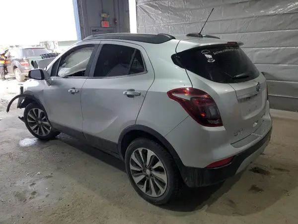 KL4CJFSB6JB647501 2018 BUICK ENCORE - Image 2