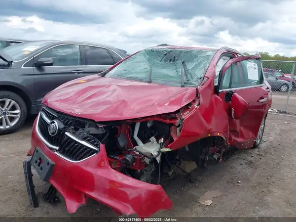 KL4CJFSB8JB561820 2018 BUICK ENCORE - Image 2