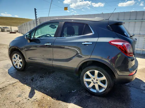 KL4CJGSB0HB085563 2017 BUICK ENCORE - Image 2