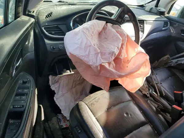 KL4CJGSB0HB094182 2017 BUICK ENCORE - Image 8