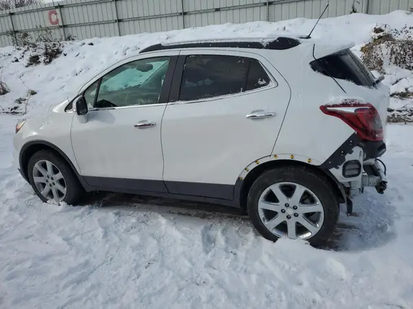 KL4CJGSB0JB633681 2018 BUICK ENCORE - Image 2