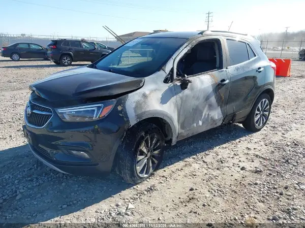 KL4CJGSB0KB716285 2019 BUICK ENCORE - Image 2