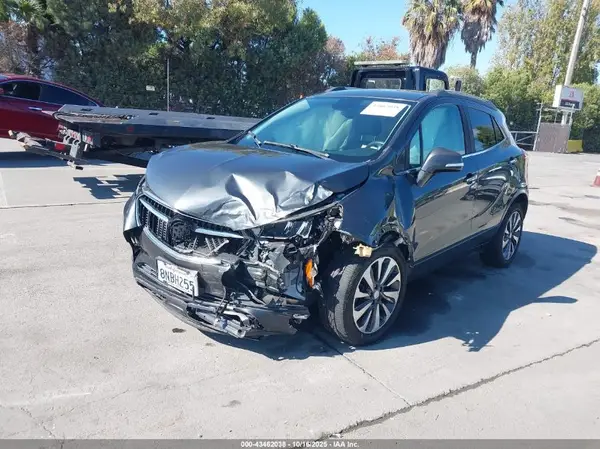 KL4CJGSB1JB532701 2018 BUICK ENCORE - Image 2