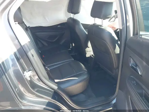 KL4CJGSB1JB532701 2018 BUICK ENCORE - Image 8