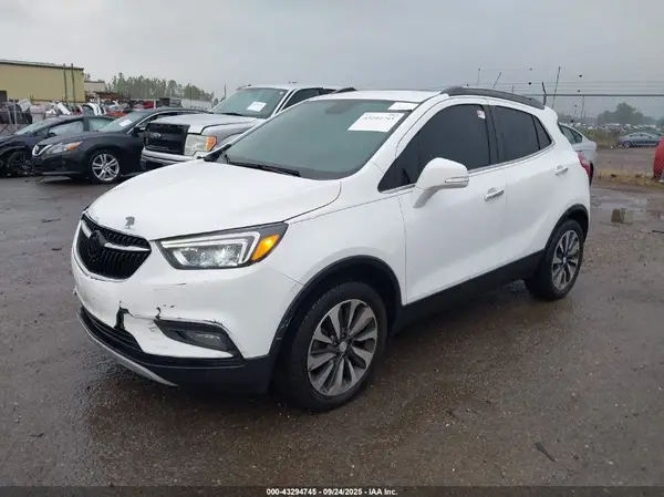 KL4CJGSB2JB525238 2018 BUICK ENCORE - Image 2