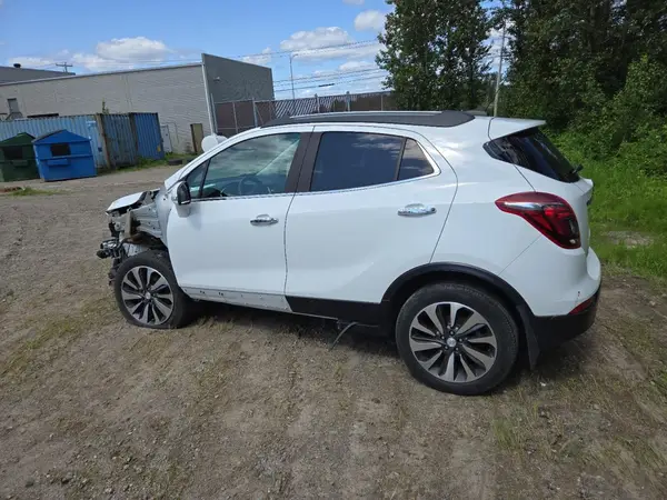 KL4CJGSB2JB542525 2018 BUICK ENCORE - Image 2