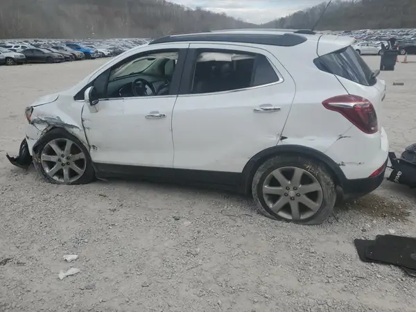 KL4CJGSB3HB039788 2017 BUICK ENCORE - Image 2