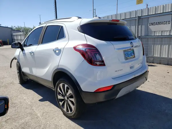 KL4CJGSB3JB523479 2018 BUICK ENCORE - Image 2