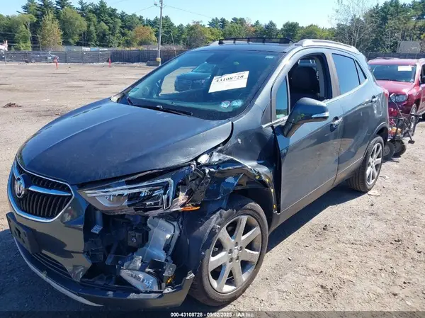 KL4CJGSB4JB569435 2018 BUICK ENCORE - Image 2