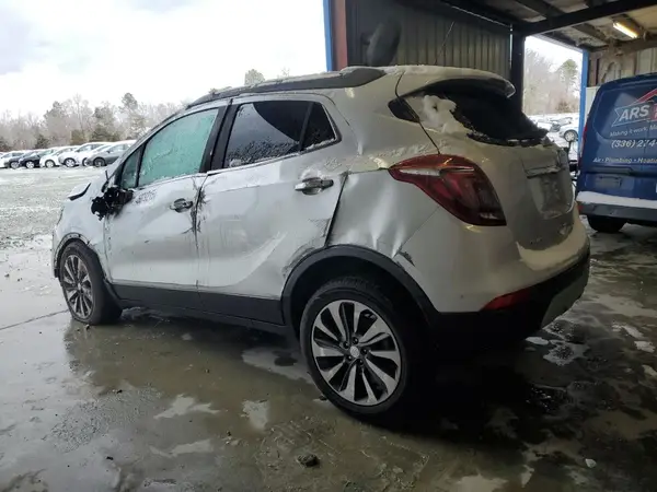KL4CJGSB4JB648071 2018 BUICK ENCORE - Image 2