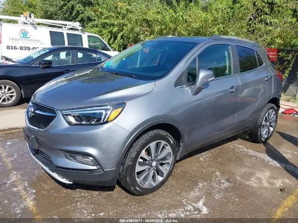 KL4CJGSB4LB030137 2020 BUICK ENCORE - Image 2