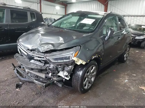 KL4CJGSB5JB586289 2018 BUICK ENCORE - Image 2
